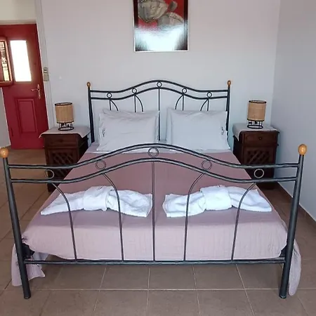 Villa Elena Chalki Town Zewnętrze zdjęcie