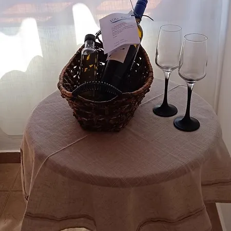 Villa Elena Chalki Town Zewnętrze zdjęcie